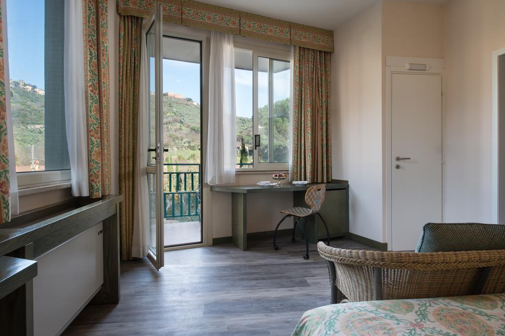 מונטה קטיני טרמה Grand Hotel Panoramic מראה חיצוני תמונה